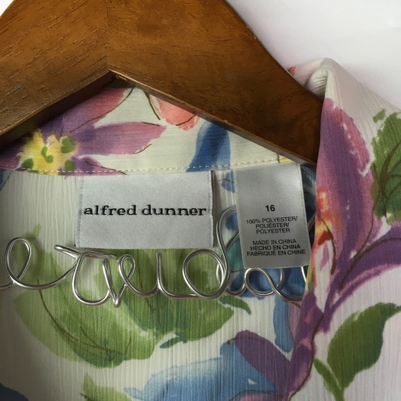 vintage floral short sleeve button up blouse [0326] - Picture 7 of 8